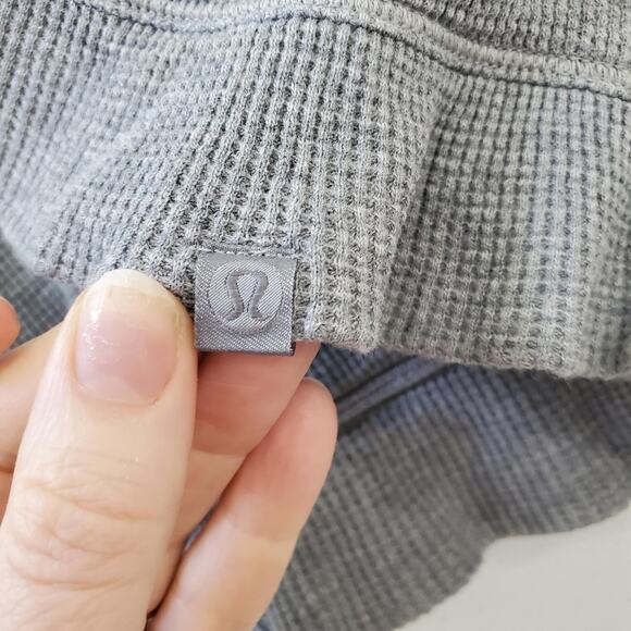 Lululemon Hoodie Womens Medium Large Gray Waffle Knit Cropped Oversized Pullover - Picture 4 of 9